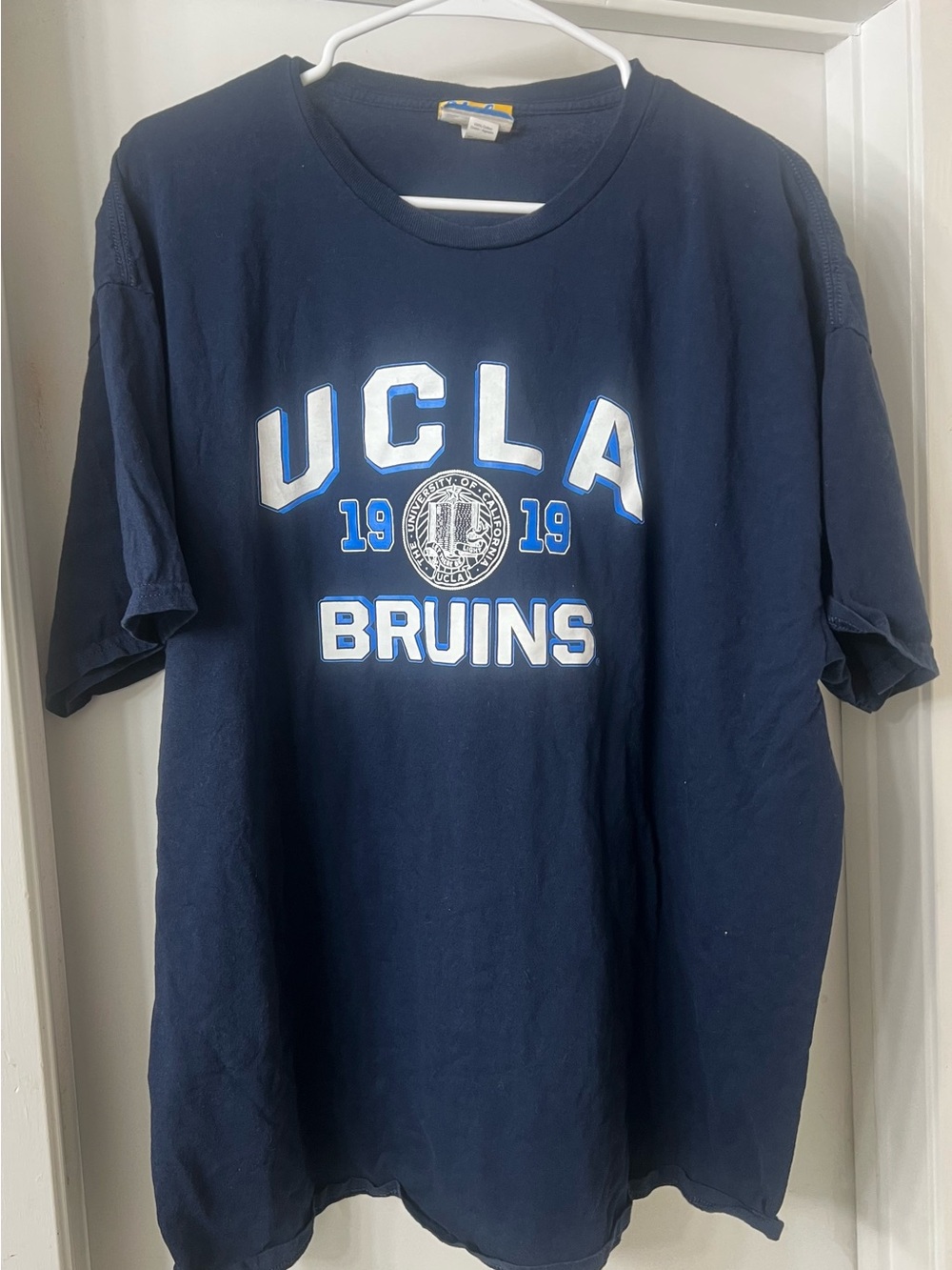 UCLA Bruins Men's Navy Short-Sleeve Tee - Collegiate Graphic